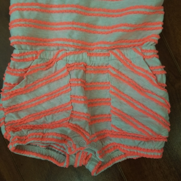 U.S. Polo Assn Onesie Ruffle Sleeves Large Logo - Picture 3 of 8